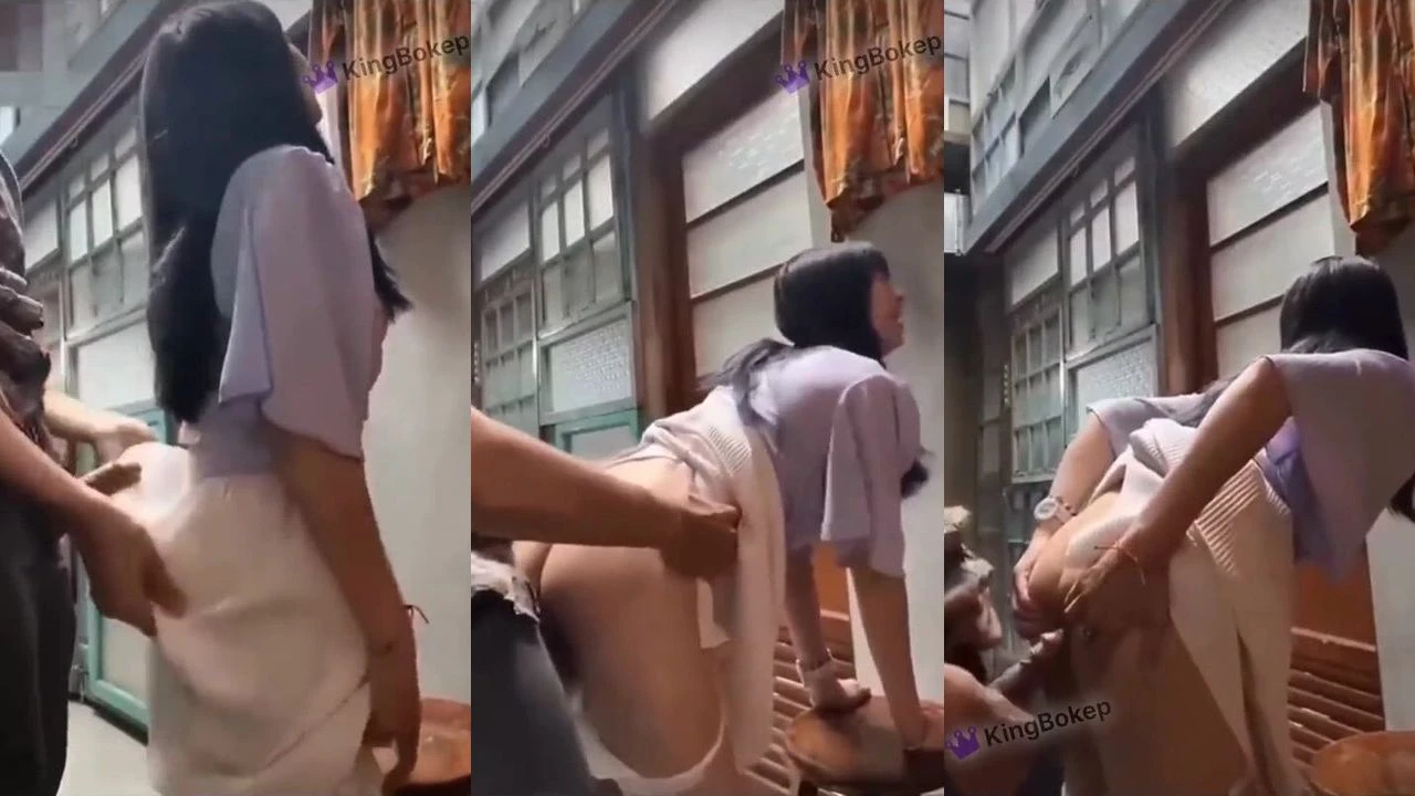 terpaksa wanita ini mau di perkosa sama ayang yang baik